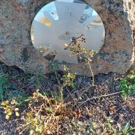 Hősi emlékmű és zászló, Pázmánd - Egyéb