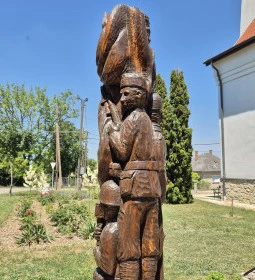Hősök emlékműve