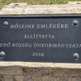 Hősök emlékműve, Jen? - Külső kép