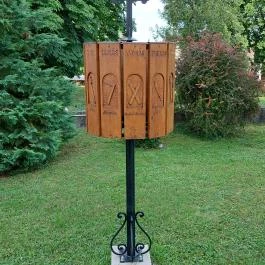 Hősök tere, Buják - Egyéb