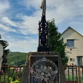 Hősök tere, Buják - Egyéb