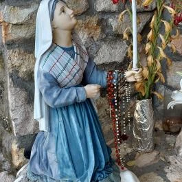 Hősök tere, Buják - Egyéb