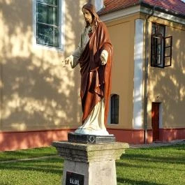 Hősök tere, Buják - Egyéb