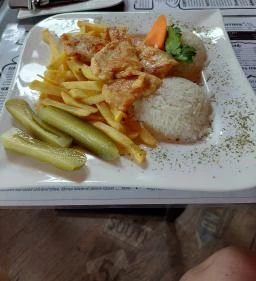 Hotel Írisz étterme