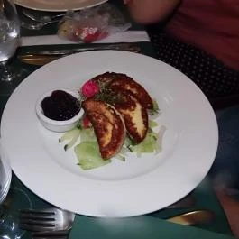 Hotel Kardosfa Ökoturisztikai és Konferenciaközpont étterme Szenna - Étel/ital