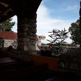 Huszár Vendéglő Örvényes - Külső kép