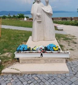 I. András és Anasztázia Hercegnő szobra