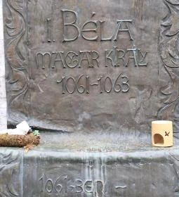 I. Béla király szobra