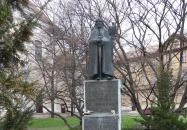 I. Béla király szobra Szekszárd