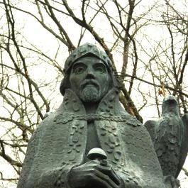 I. Béla király szobra Szekszárd - Egyéb