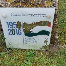 I. és II. világháború, a kitelepítés és 1956 áldozatai emlékmű, Hegyeshalom - Egyéb
