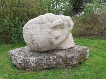 I. és II. világháború, a kitelepítés és 1956 áldozatai emlékmű Hegyeshalom