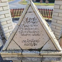 I. és II. világháborús emlékmű, Rábaszentmiklós - Egyéb