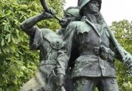 I. és II. világháborús emlékmű - Templom köz Budapest