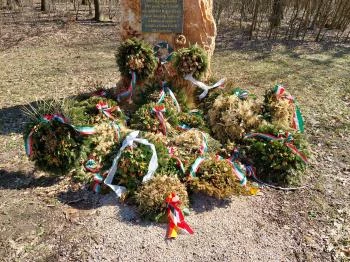 I. Magyar Királyi Huszárhadosztály emlékműve Vérteskozma