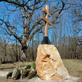 I. Magyar Királyi Huszárhadosztály emlékműve, Vérteskozma - Egyéb