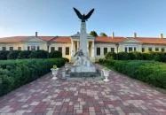 I. világháborús emlékmű Szarvas