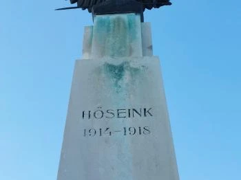 I. világháborús emlékmű Szarvas