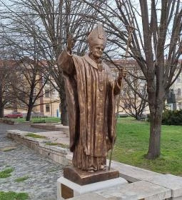 171. legjobb látnivaló: II. János Pál szobra