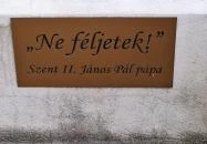 II. János Pál szobra Szekszárd