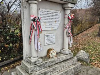 II. Lajos emlékhely Ercsi