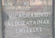 II. világháborús emlékmű Karcag