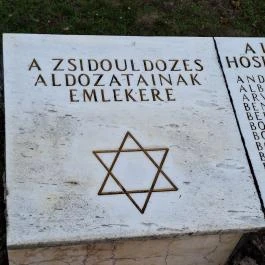 II. világháborús emlékmű Sümeg - Egyéb