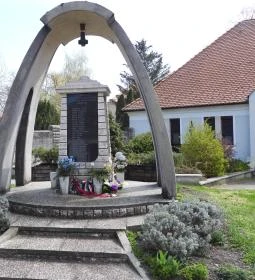 II. világháborús emlékmű Lébény