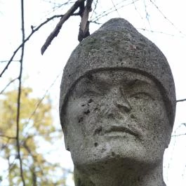 Íjas vitéz-szobor, Budapest - Egyéb