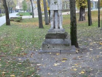 Íjas vitéz-szobor Budapest