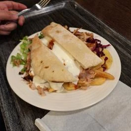 Kálvin Kebab Budapest - Étel/ital