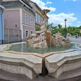 Ister-kút Esztergom - Külső kép