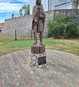 317. legjobb látnivaló: István király faszobra