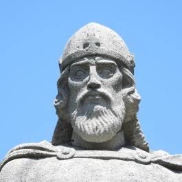 IV. Béla szobor Visegrád - Egyéb