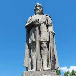 IV. Béla szobor, Visegrád - Egyéb