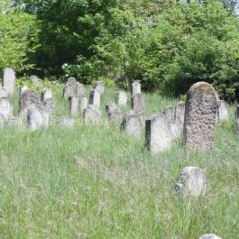 Izraelita temető, Lovasberény - Külső kép