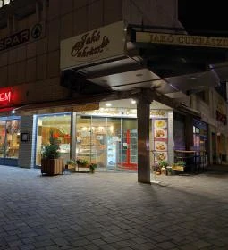 Jakó Cukrászda és Étterem