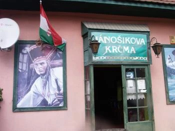 Jánošíkova Krčma Pilisszentlászló