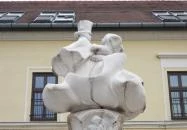 János vitéz-díszkút Ráckeve