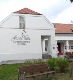 János Vitéz Látogatóközpont