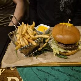 Jaromír'68 Cseh Sörbisztró Budapest - Étel/ital