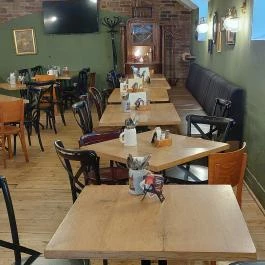 Jaromír a Templomhoz Budapest - Belső