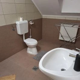 Jázmin Vendégház Nyírlövő - Fürdőszoba