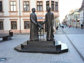 Jedlik Ányos és Czuczor Gergely szobra Győr