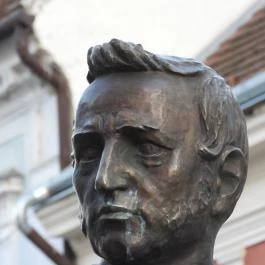 Jedlik Ányos és Czuczor Gergely szobra Győr - Egyéb