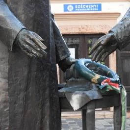 Jedlik Ányos és Czuczor Gergely szobra Győr - Egyéb