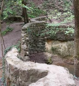 Jegenye-völgyi vízesés