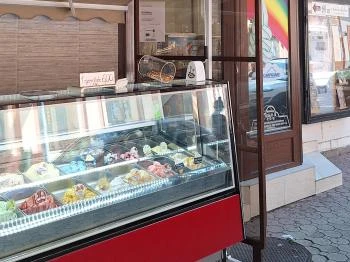 Jégsziget Fagyizó Tapolca