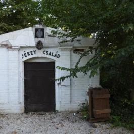 Jékey-kúria, Géberjén - Egyéb