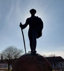 Jelky András-szobor